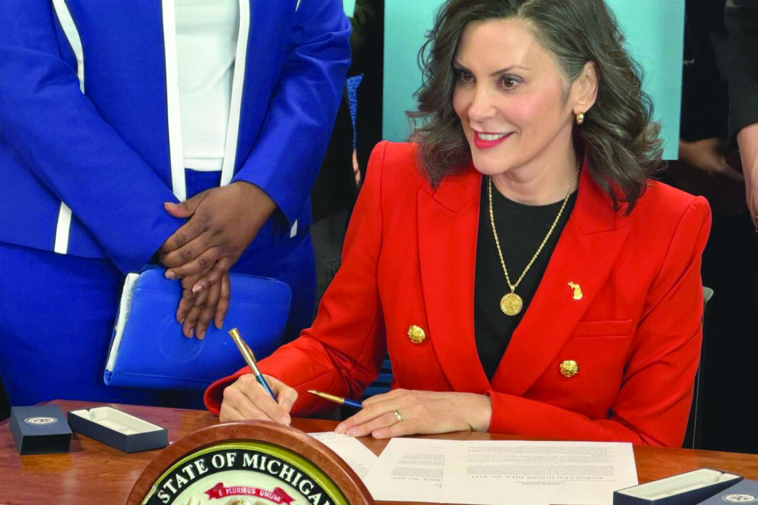 Whitmer signs classroom smartphone ban for Michigan schools